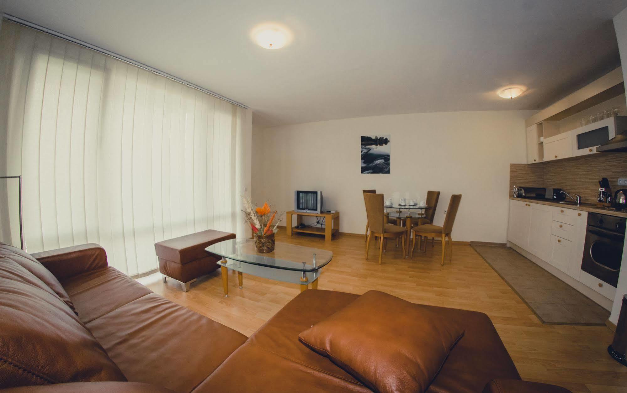 Gt Green Fort Beach Apartments Pantai Sunny Bagian luar foto