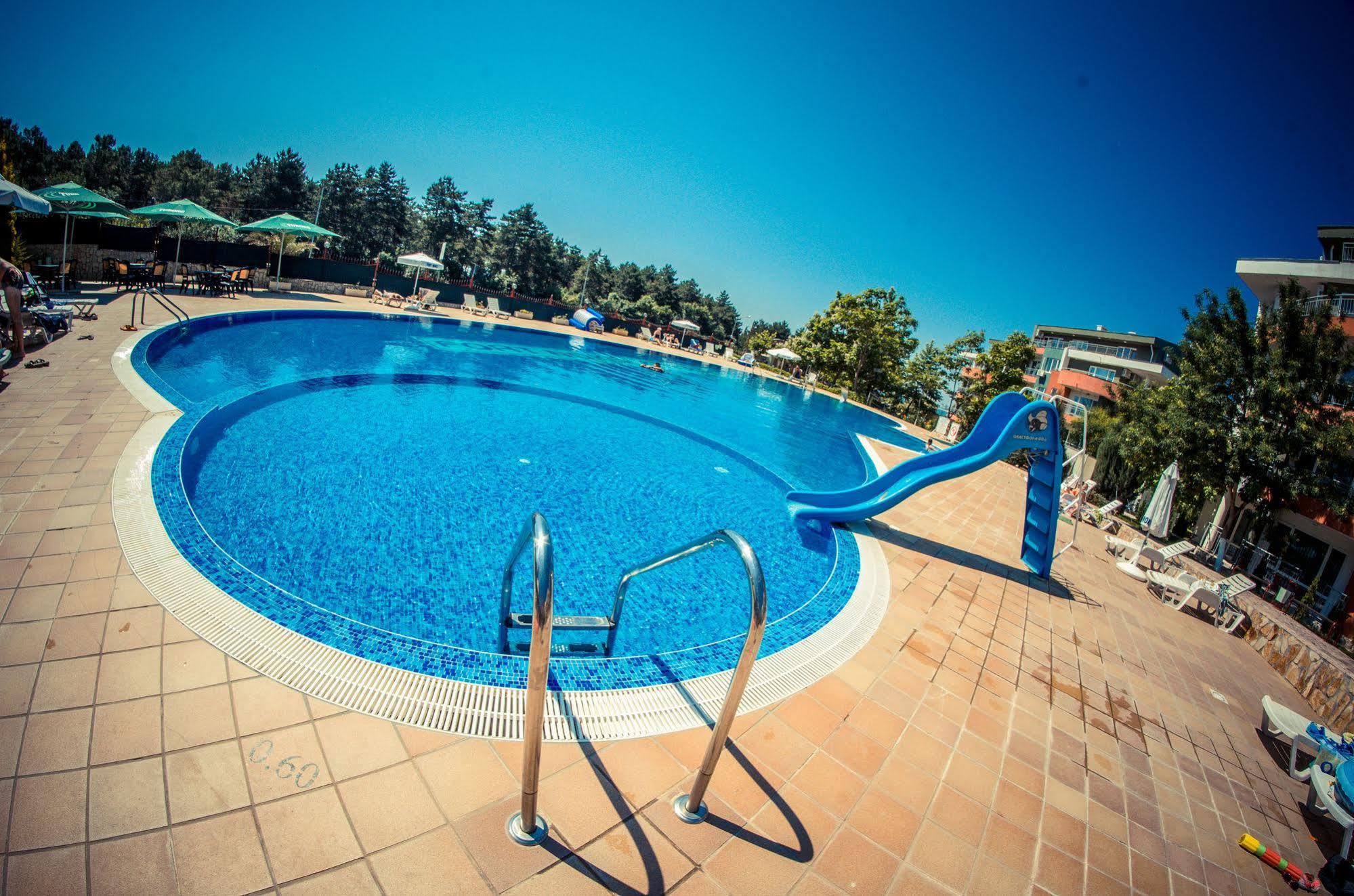Gt Green Fort Beach Apartments Pantai Sunny Bagian luar foto