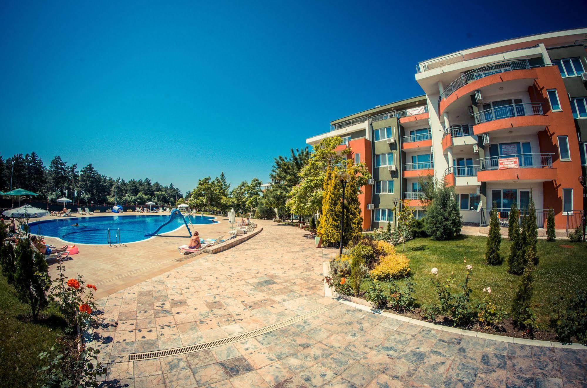 Gt Green Fort Beach Apartments Pantai Sunny Bagian luar foto